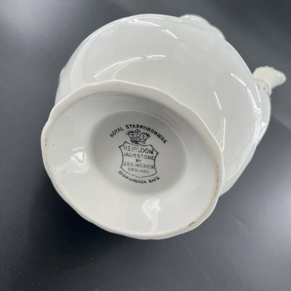 5 Meakin Heirloom Ironstone Teapot Coffee Pot Creamer Sugar Royal Staffordshire - Picture 8 of 15